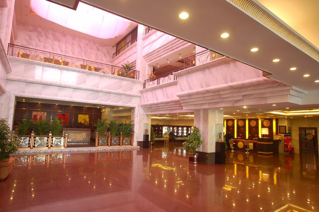 Luoyang Aviation Hotel Интерьер фото